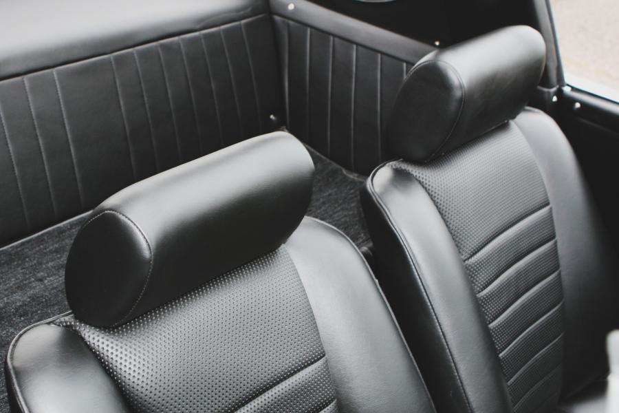  Porsche 911 S Soft Window Targa 1967 года  (фото 3 из 18)